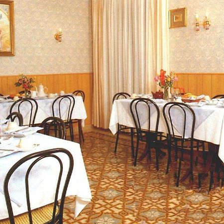 Hotel Tizi Рим Екстер'єр фото